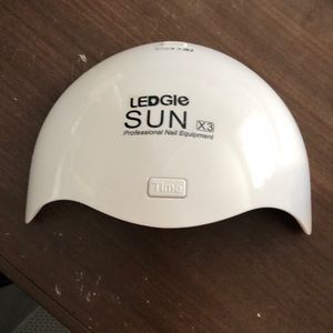 UV Gel Nail kit with bonus Jade Roller & buffer!